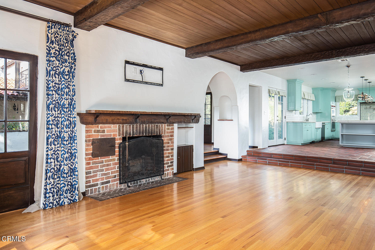 457 East Altadena Drive Altadena, CA 91001 - Photo 6 of 24 457 E Altadena Dr 007-mls