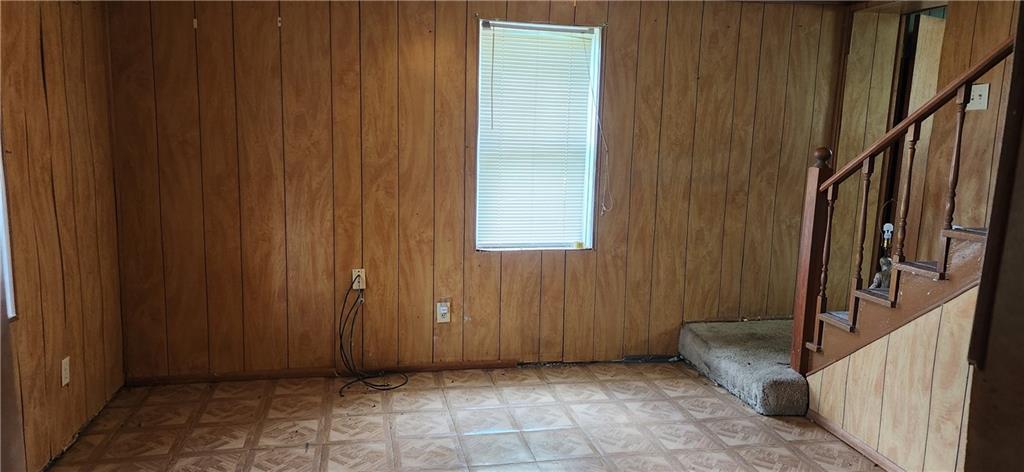 2014 5th Street Cardale, PA 15420 - Photo 7 of 11 a view of an entryway