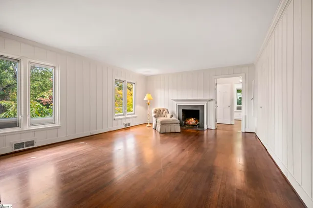 $949,500 | 55 1st Street, Tryon, NC 28782