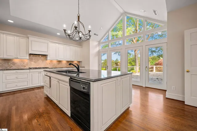 $949,500 | 55 1st Street, Tryon, NC 28782