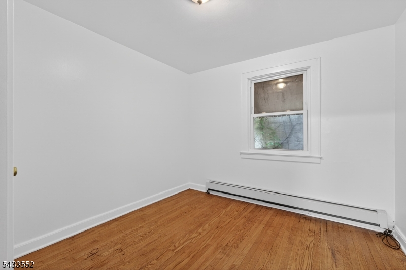 1231 Union Street Linden, NJ 07036 - Photo 6 of 32