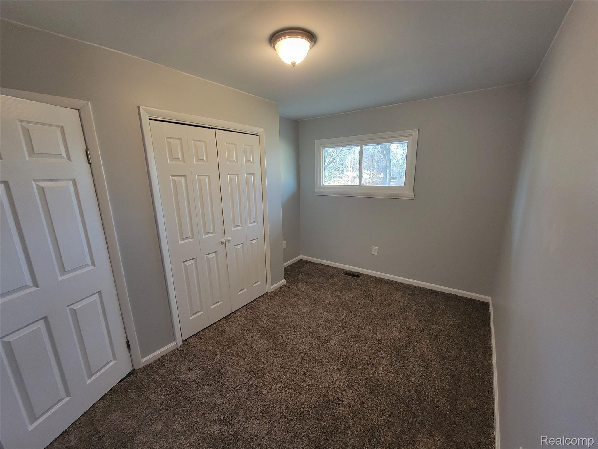 3864 North Lapeer Road Lapeer, MI 48446 - Photo 11 of 17 20211214_095032.jpg