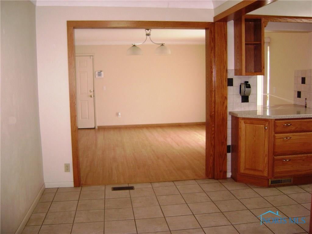 1803 Penn Road Toledo, OH 43615 - Photo 9 of 29 Gallery Image 9