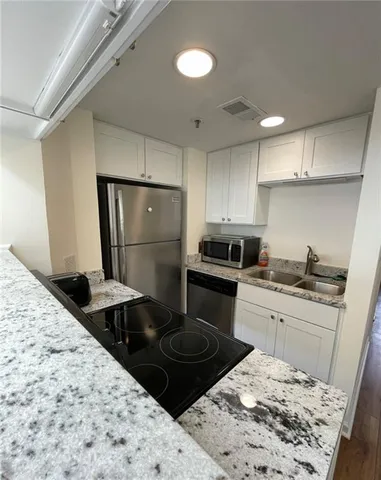 $2,100 | 1050 Piedmont Avenue Northeast, Unit 26, Atlanta, GA 30309