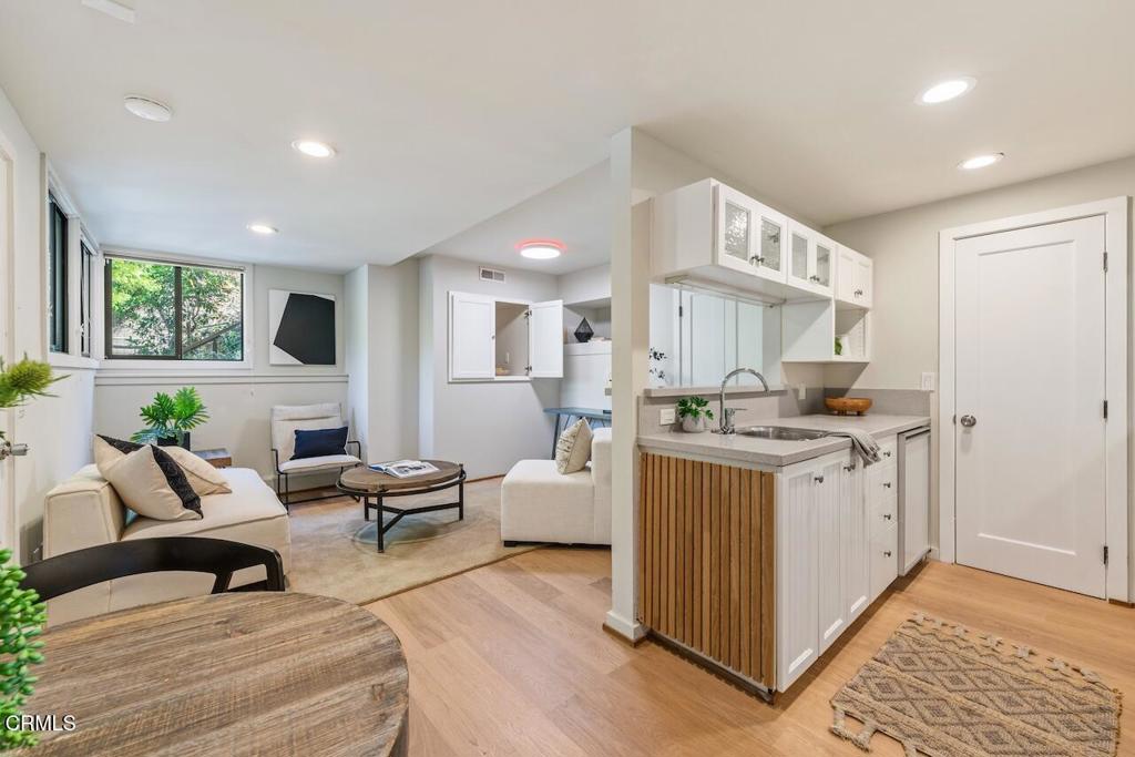 760 Laguna Road Pasadena, CA 91105 - Photo 16 of 40 Living Room Downstairs