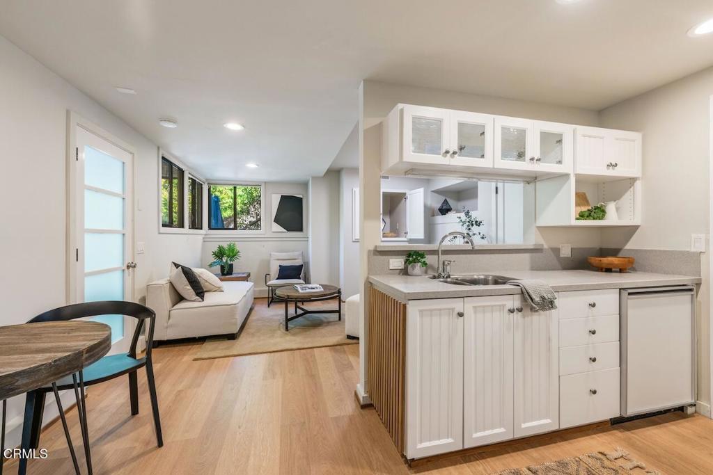 760 Laguna Road Pasadena, CA 91105 - Photo 17 of 40 Kitchette Downstairs