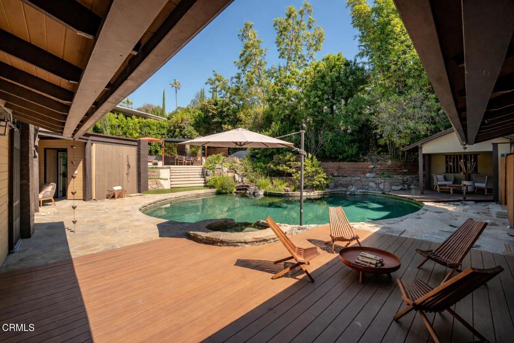 760 Laguna Road Pasadena, CA 91105 - Photo 21 of 40 Deck