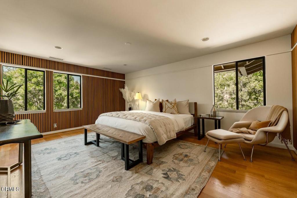 760 Laguna Road Pasadena, CA 91105 - Photo 7 of 40 Primary Bedroom M