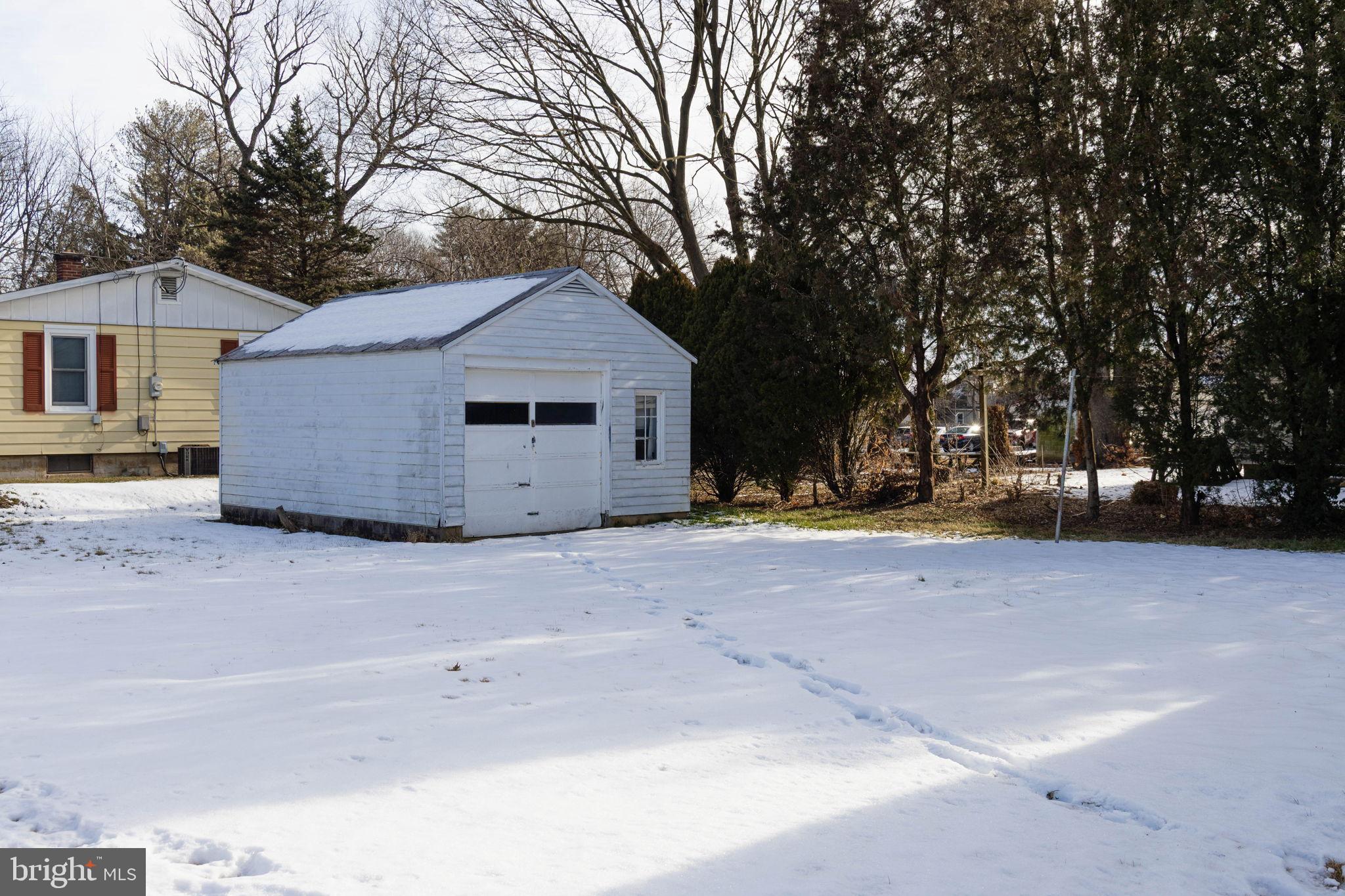 155 North Hazel Street Manheim, PA 17545 - Photo 25 of 25 Shared storage.