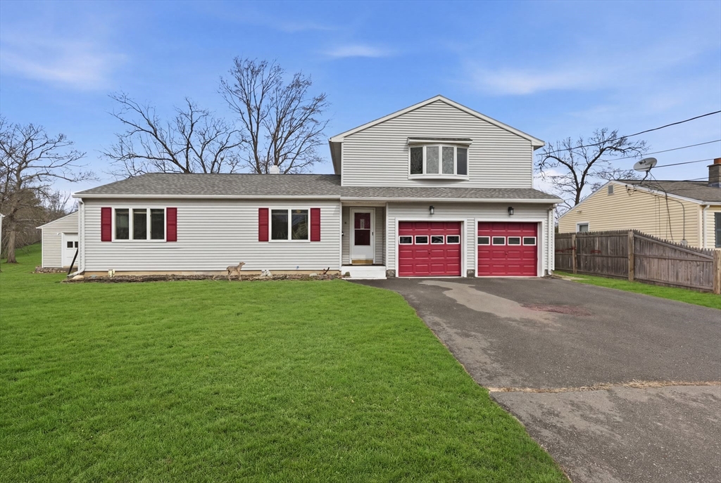 70 Warwick Road Chicopee, MA 01020 - Photo 1 of 36