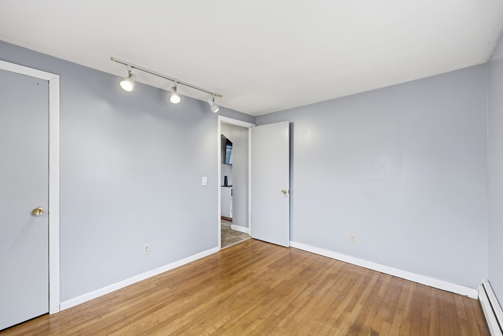 70 Warwick Road Chicopee, MA 01020 - Photo 18 of 36