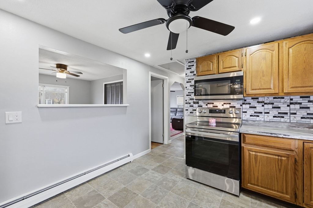 70 Warwick Road Chicopee, MA 01020 - Photo 5 of 36