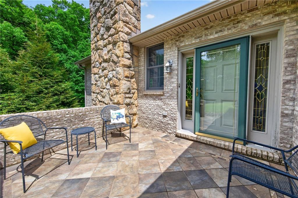 121 Spillway Lane Butler, PA 16001 - Photo 4 of 50