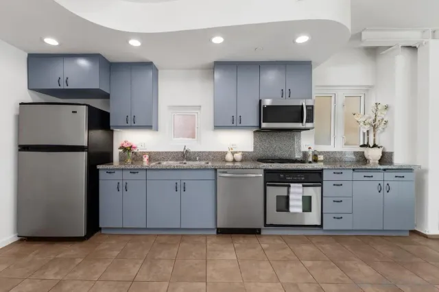 $449,000 | 550 15th Street, Unit 401, San Diego, CA 92101