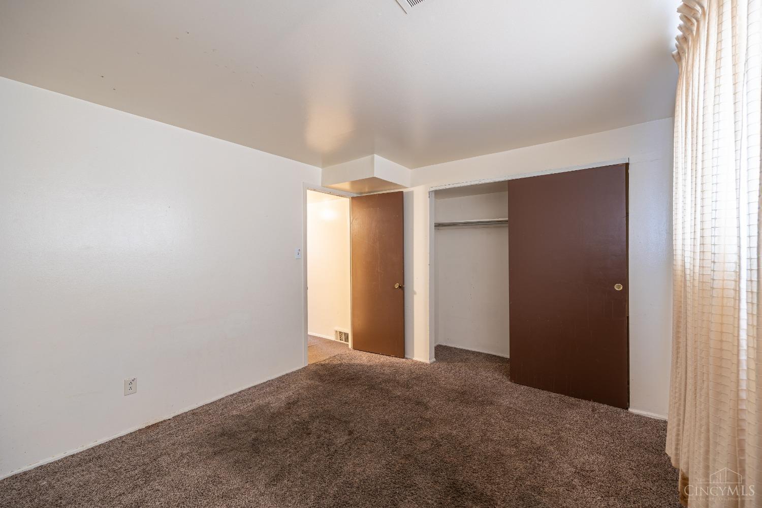 6020 Ridgeacres Drive, Unit A Cincinnati, OH 45237 - Photo 20 of 23