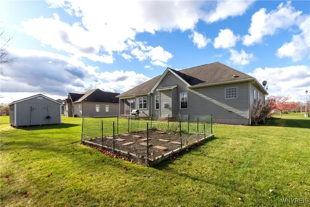 $465,000 | 6357 Vintage Court, Lockport Town, NY 14094