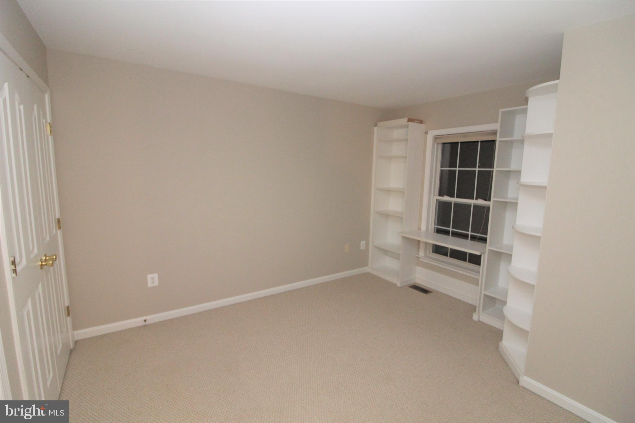 12990 Pintail Road Woodbridge, VA 22192 - Photo 19 of 37 Bedroom 3 With Builtins