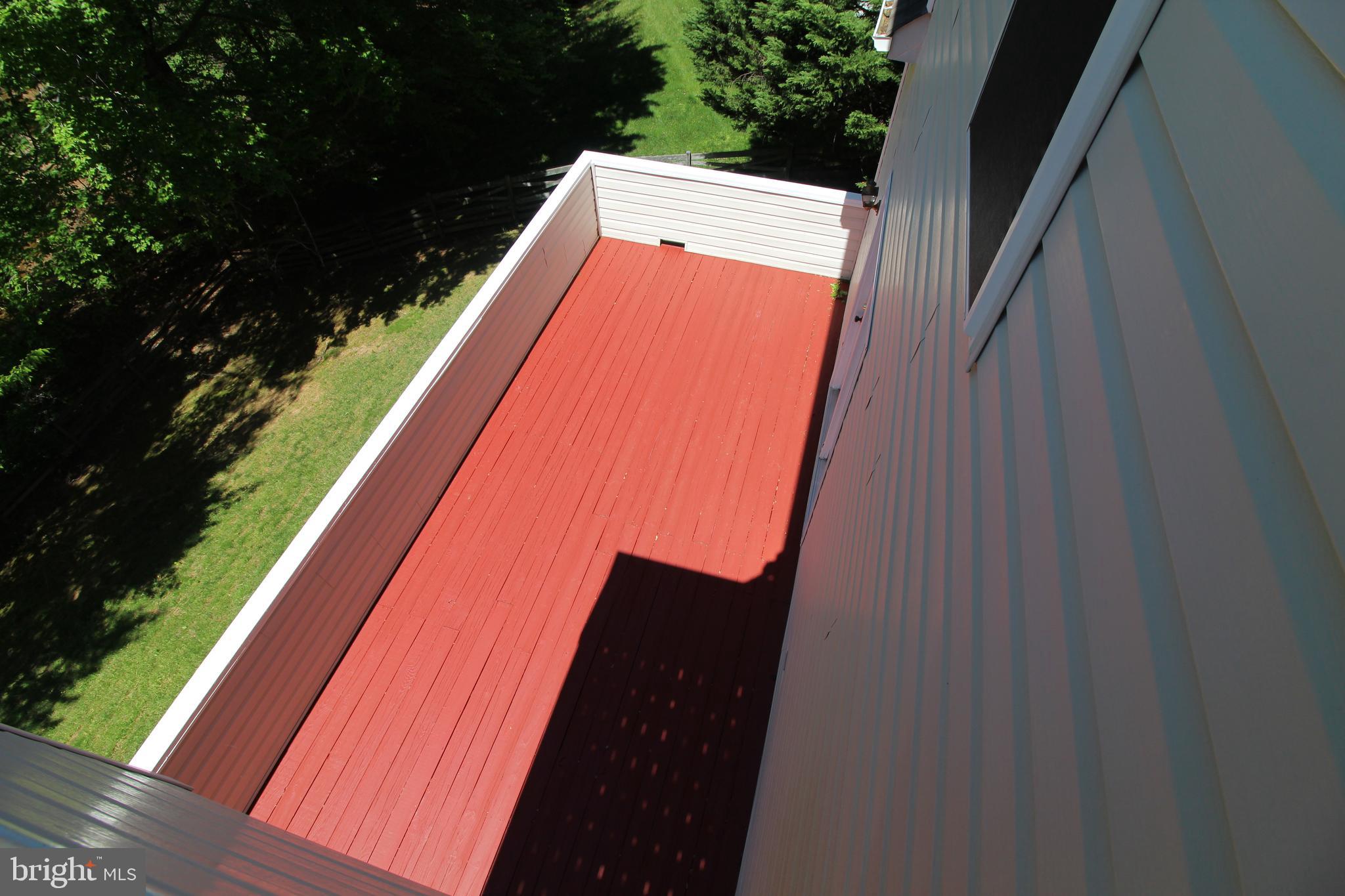 12990 Pintail Road Woodbridge, VA 22192 - Photo 34 of 37 Rear Elevated Deck