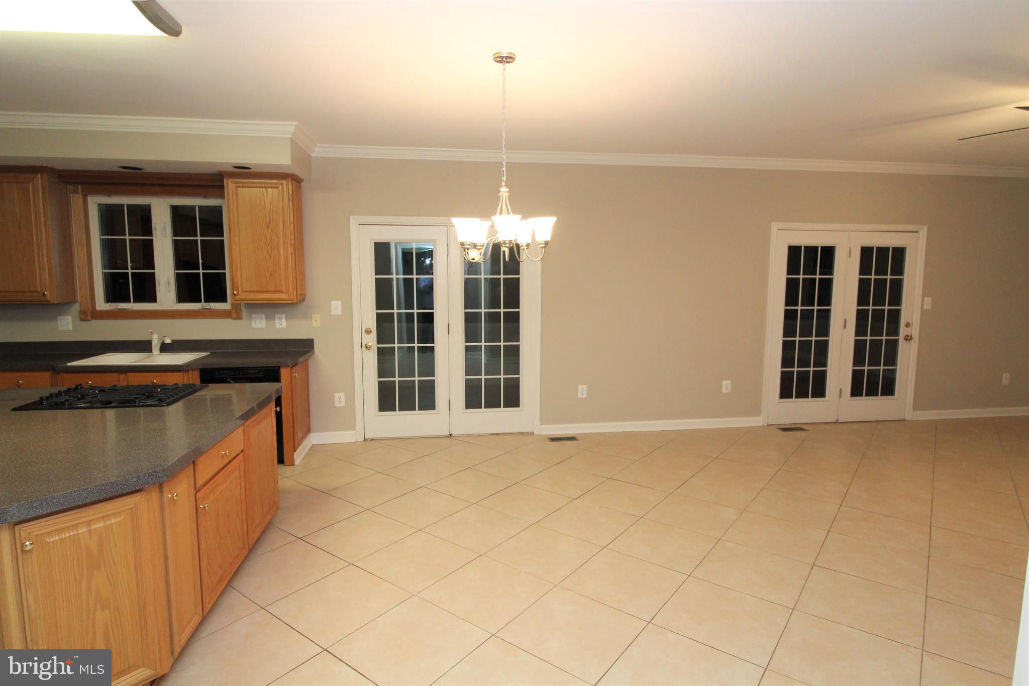 12990 Pintail Road Woodbridge, VA 22192 - Photo 10 of 37 Breakfast Area