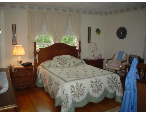 25 Marcia Road Wilmington, MA 01887 - Photo 11 of 12 Gallery Image 11