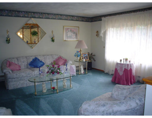 25 Marcia Road Wilmington, MA 01887 - Photo 2 of 12 Gallery Image 2
