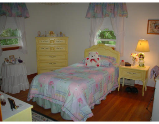 25 Marcia Road Wilmington, MA 01887 - Photo 10 of 12 Gallery Image 10