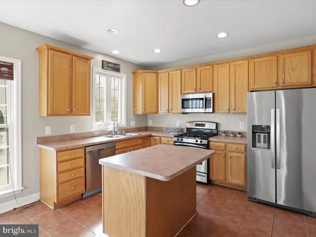 $3,250 | 2501 Bronze Stone Place, Herndon, VA 20171