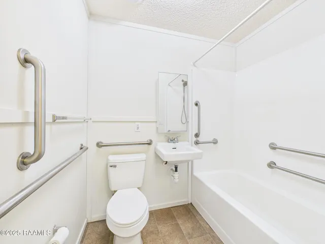 $675 | 109 Anne Street, Grand Coteau, LA 70570