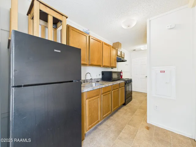 $675 | 109 Anne Street, Grand Coteau, LA 70570