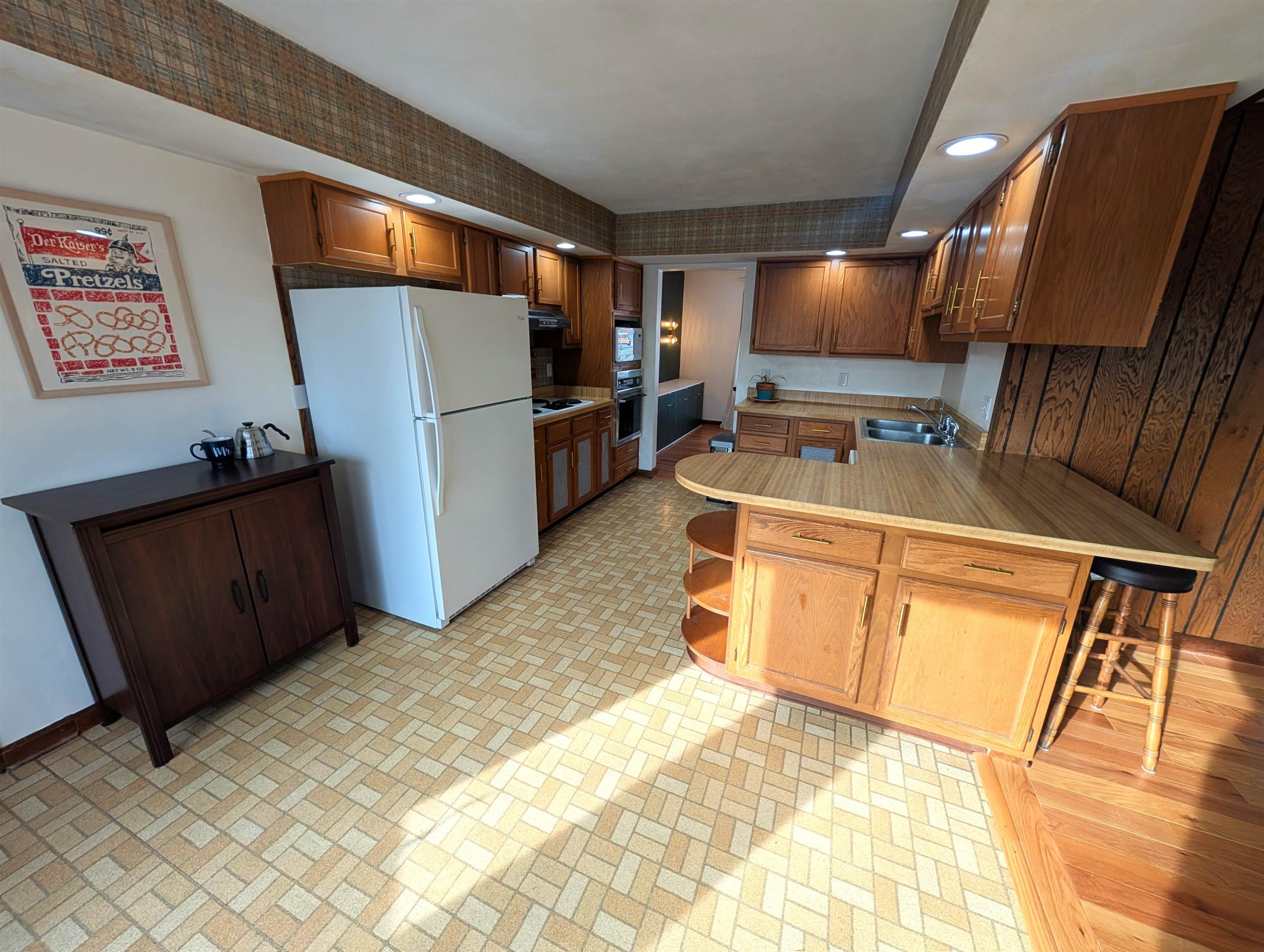 5293 Arbutus Road Rockford, IL 61107 - Photo 6 of 18 a room with storage and utility