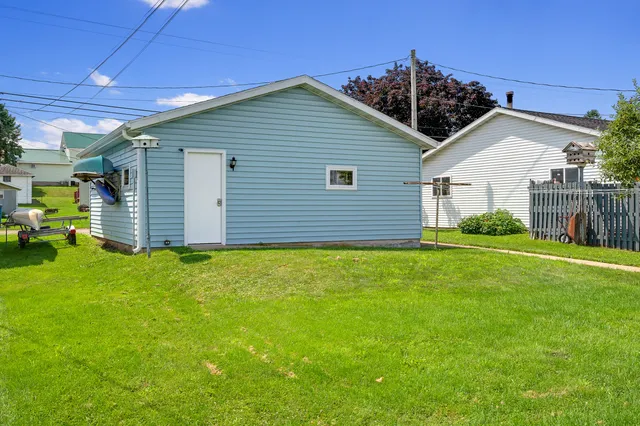 $207,500 | 1407 Bangor Street, Bangor, WI 54614