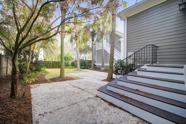 $10,000 | 612 Daggett Street, Daniel Island, SC 29492