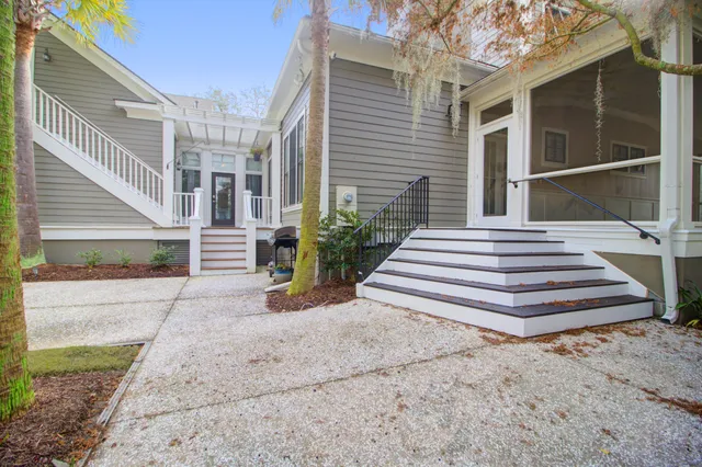 $10,000 | 612 Daggett Street, Daniel Island, SC 29492