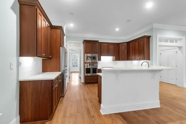 $10,000 | 612 Daggett Street, Daniel Island, SC 29492