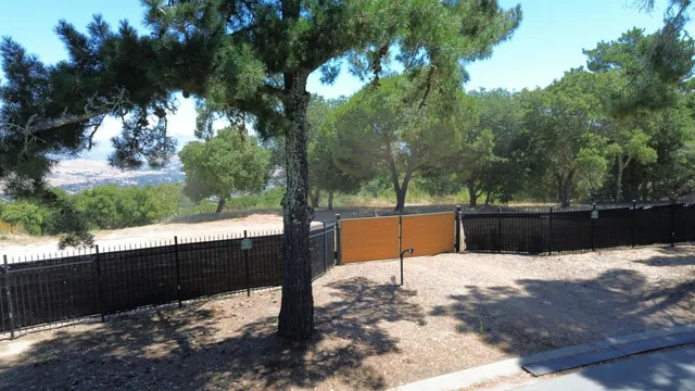 a view of a outdoor space