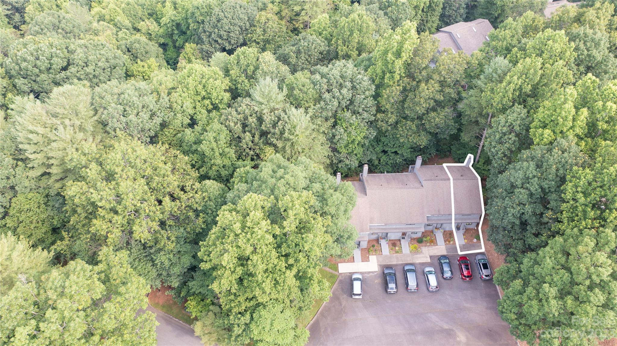 309 Victory Trail Morganton, NC 28655 - Photo 20 of 24 an outdoor sitting area with golf course