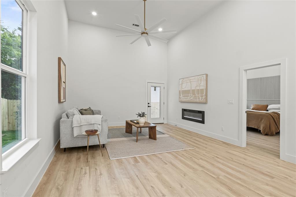 603 South Moore Street Dallas, TX 75203 - Photo 13 of 31