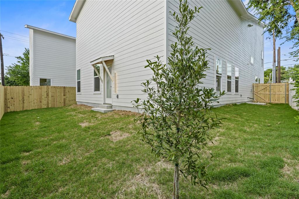 603 South Moore Street Dallas, TX 75203 - Photo 16 of 31