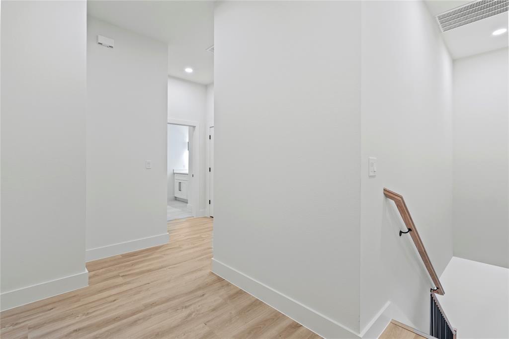 603 South Moore Street Dallas, TX 75203 - Photo 25 of 31