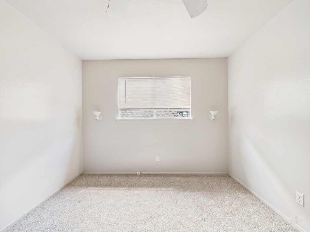 803 West 28th Street, Unit 202 Austin, TX 78705 - Photo 10 of 23 an empty room with a window