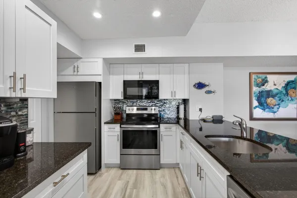 $345,000 | 260 Village Boulevard, Unit 5303, Tequesta, FL 33469