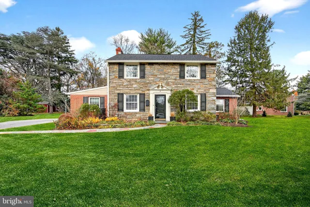 $775,000 | 5 Fairhill Road, Wallingford, PA 19086