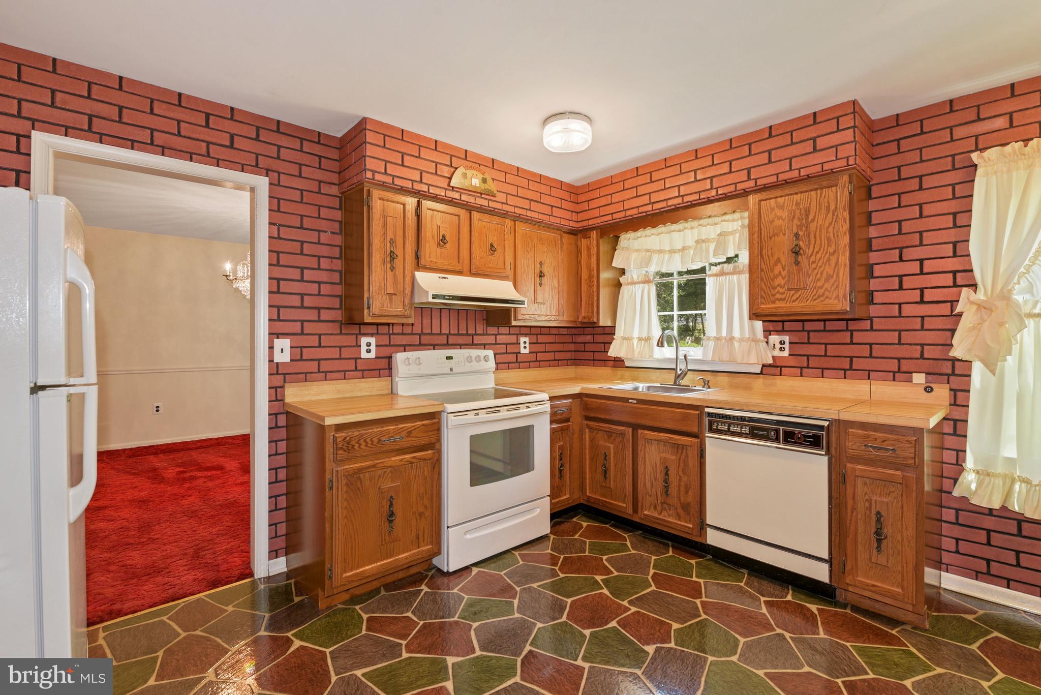 12 Wimbeldon Way Tabernacle, NJ 08088 - Photo 13 of 35 Kitchen is in excellent shape.