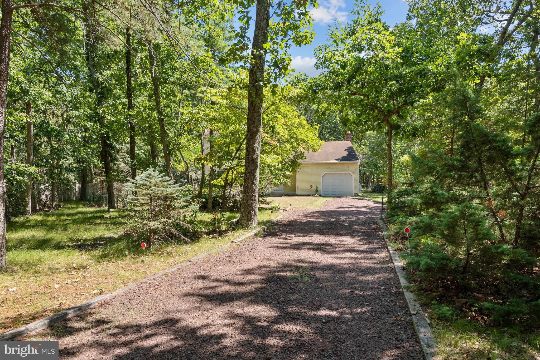12 Wimbeldon Way Tabernacle, NJ 08088 - Photo 2 of 35 Long driveway for extra privacy and quiet.