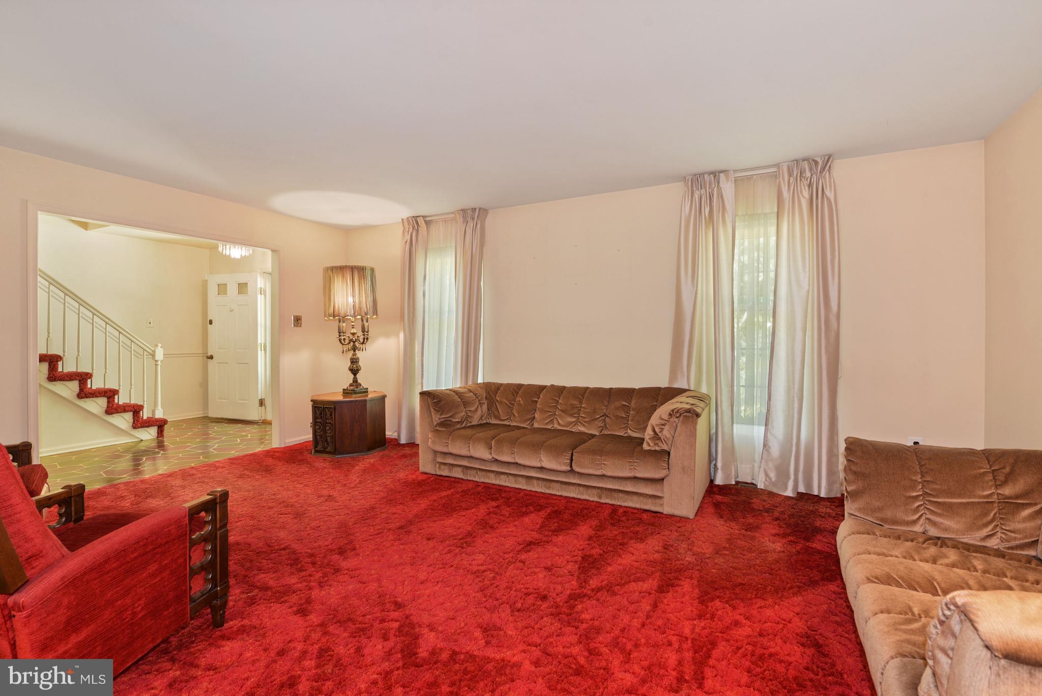 12 Wimbeldon Way Tabernacle, NJ 08088 - Photo 9 of 35 Lots of sunlight thru the front windows.