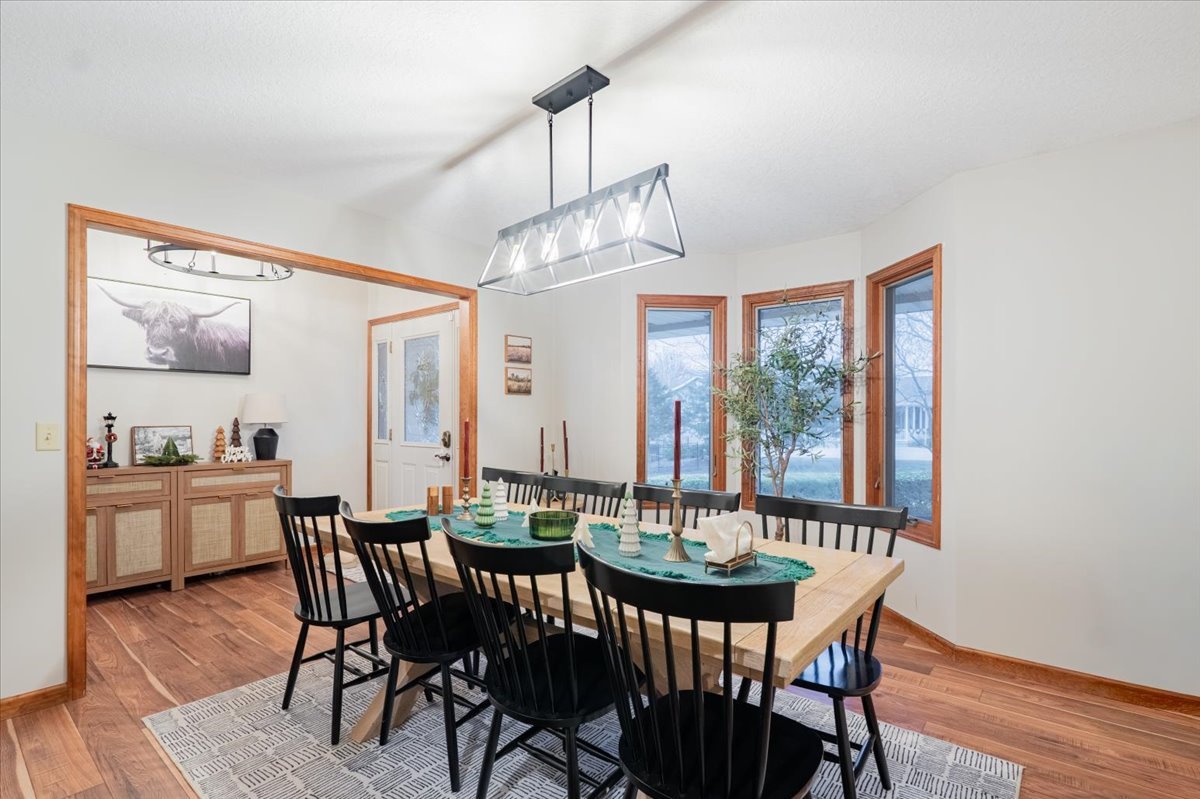 5000 Silverado Lane Clinton, IL 61727 - Photo 15 of 57