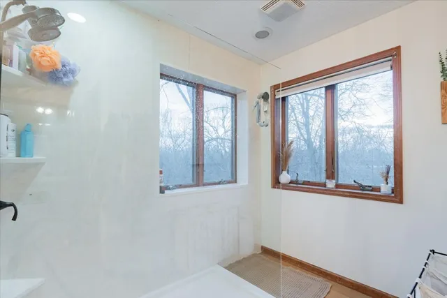 $469,900 | 5000 Silverado Lane, Clinton, IL 61727