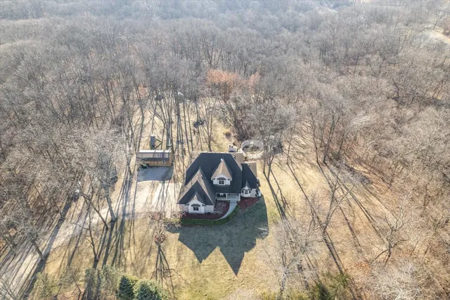 $469,900 | 5000 Silverado Lane, Clinton, IL 61727