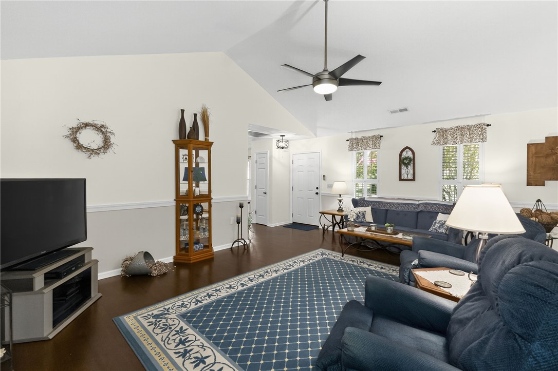 106 Hurst Avenue Anderson, SC 29625 - Photo 8 of 50