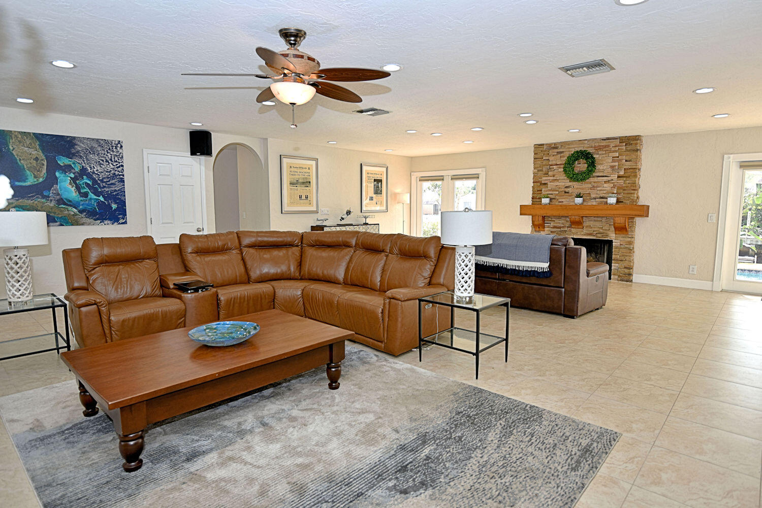 620 Lighthouse Drive North Palm Beach, FL 33408 - Photo 10 of 18 Living Room